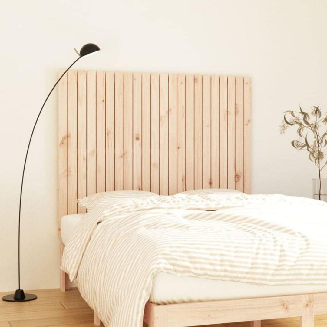 Bett fuer Schlafzimmer natur mit Tueren